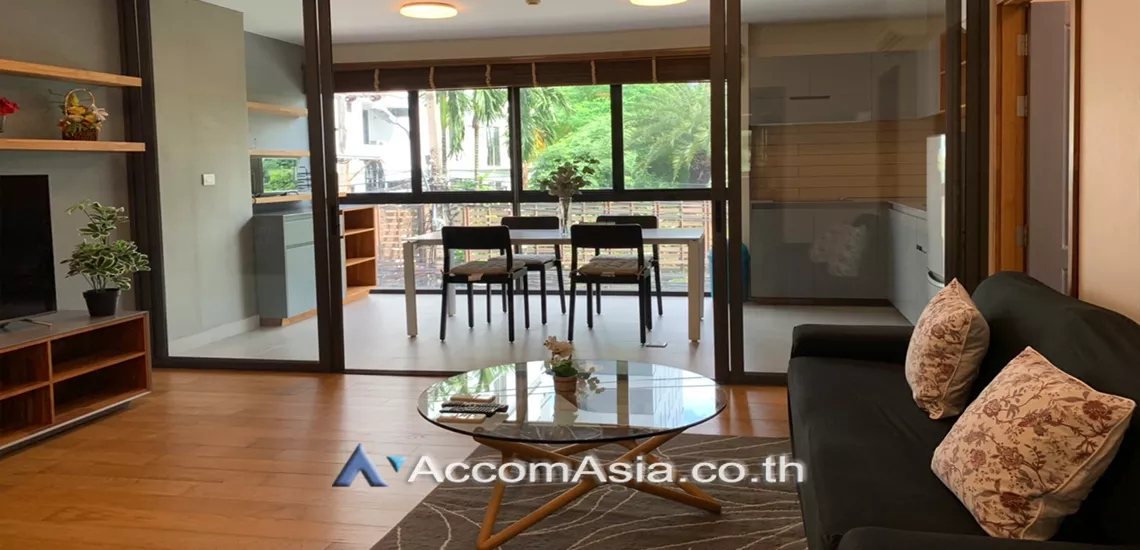  2 Bedrooms  Apartment For Rent in Sukhumvit, Bangkok  near BTS Phrom Phong (AA30228)