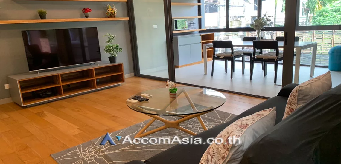  2 Bedrooms  Apartment For Rent in Sukhumvit, Bangkok  near BTS Phrom Phong (AA30228)