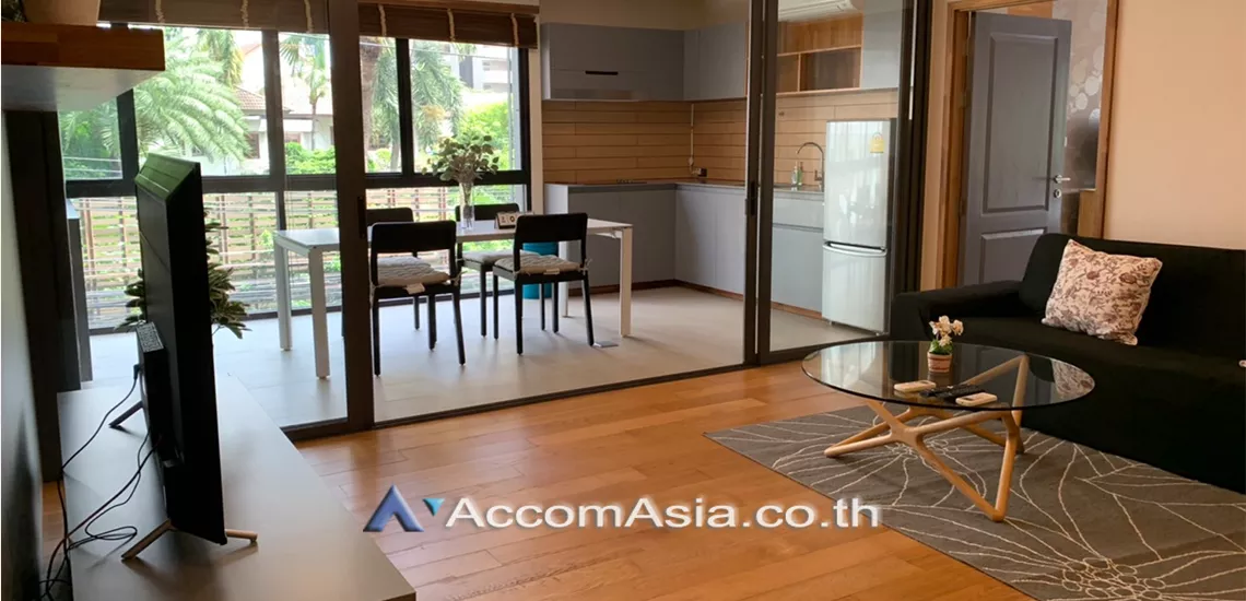  2 Bedrooms  Apartment For Rent in Sukhumvit, Bangkok  near BTS Phrom Phong (AA30228)