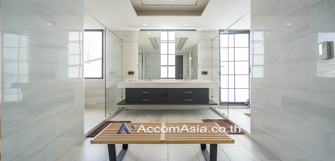 21  4 br Townhouse for rent and sale in Sukhumvit ,Bangkok BTS Asok - MRT Sukhumvit at Quarter 31 AA30237