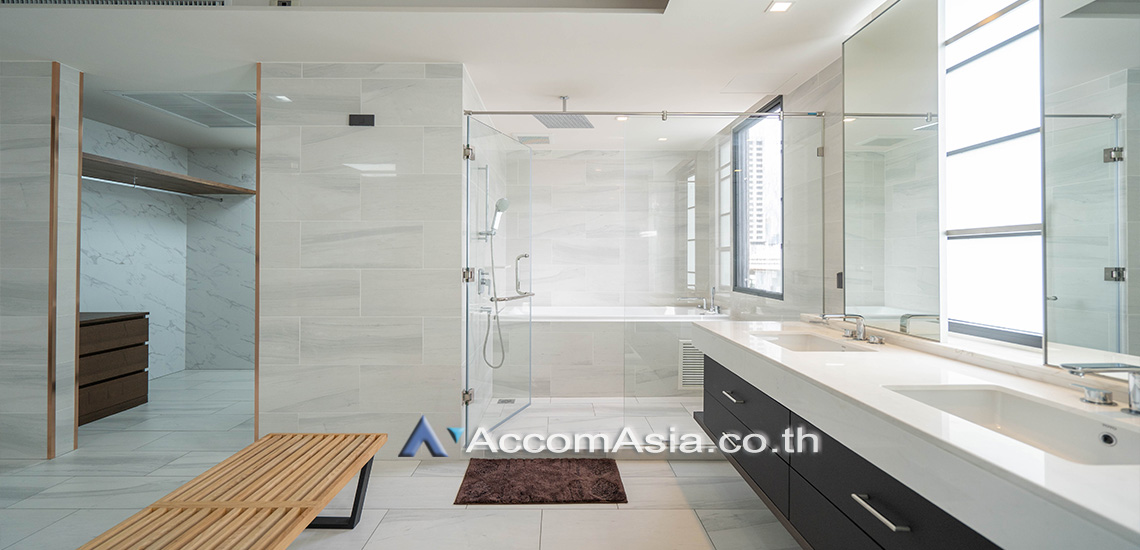 22  4 br Townhouse for rent and sale in Sukhumvit ,Bangkok BTS Asok - MRT Sukhumvit at Quarter 31 AA30237