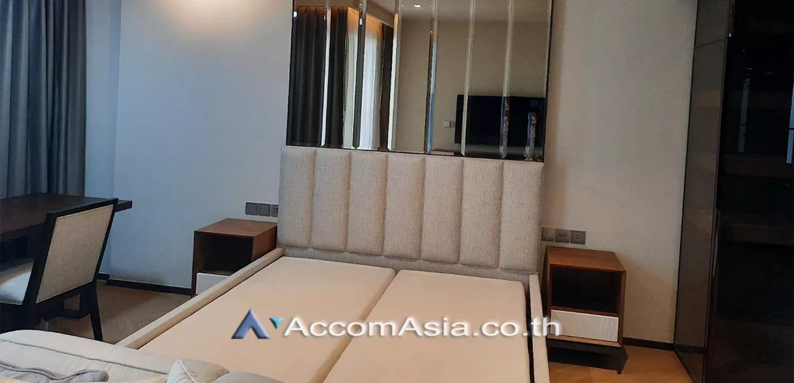  Condominium For Rent in Sukhumvit, Bangkok  near BTS Ekkamai (AA30244)