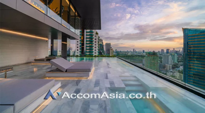  2 Bedrooms  Condominium For Rent in Sukhumvit, Bangkok  near BTS Asok - MRT Sukhumvit (AA30249)