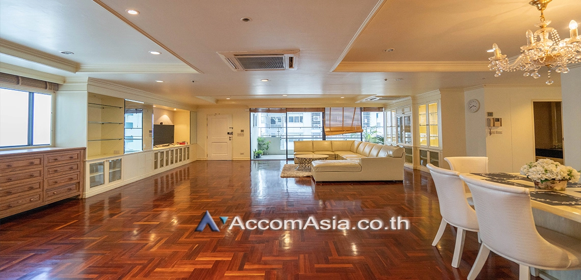 Pet friendly |  3 Bedrooms  Condominium For Rent in Sukhumvit, Bangkok  near BTS Asok - MRT Sukhumvit (AA30266)