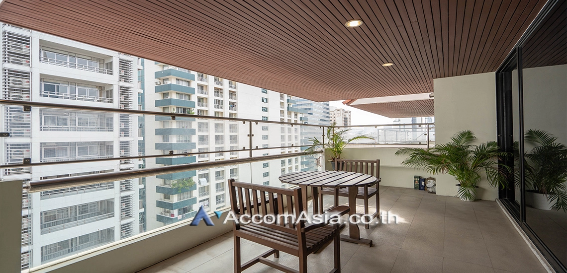 Pet friendly |  3 Bedrooms  Condominium For Rent in Sukhumvit, Bangkok  near BTS Asok - MRT Sukhumvit (AA30266)