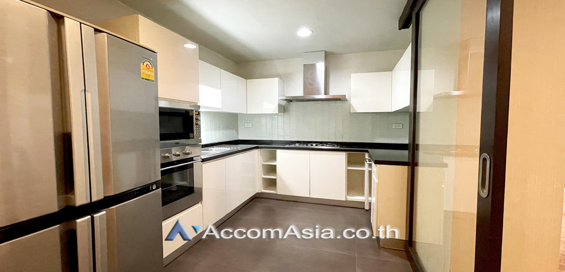 Pet friendly |  2 Bedrooms  Apartment For Rent in Sukhumvit, Bangkok  near BTS Thong Lo (AA30269)