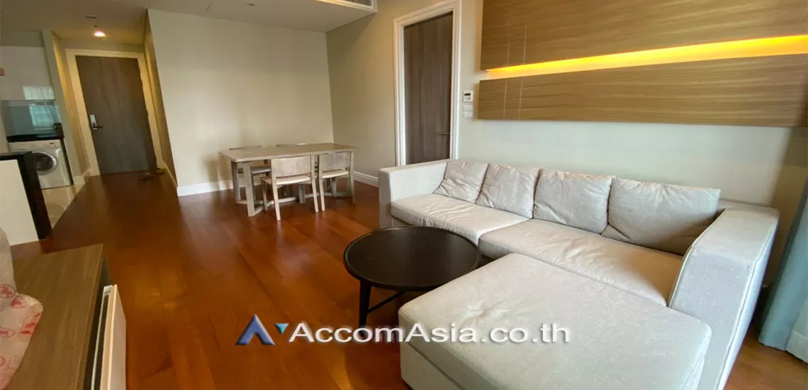  2 Bedrooms  Condominium For Rent in Sukhumvit, Bangkok  near BTS Phrom Phong (AA30279)