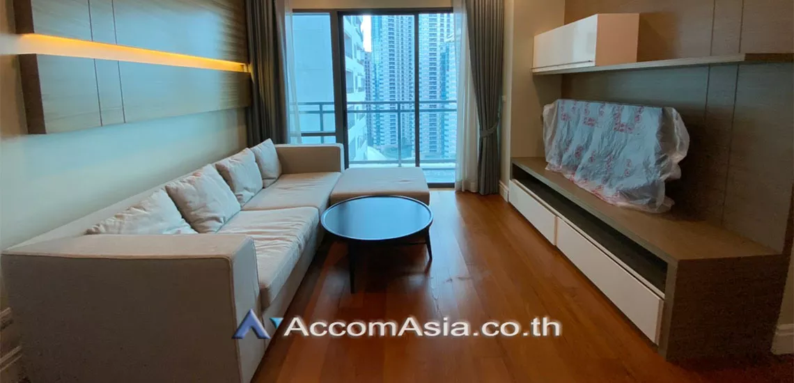  2 Bedrooms  Condominium For Rent in Sukhumvit, Bangkok  near BTS Phrom Phong (AA30279)