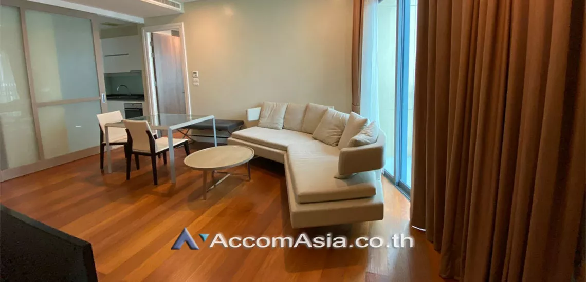  2 Bedrooms  Condominium For Rent in Sukhumvit, Bangkok  near BTS Phrom Phong (AA30281)