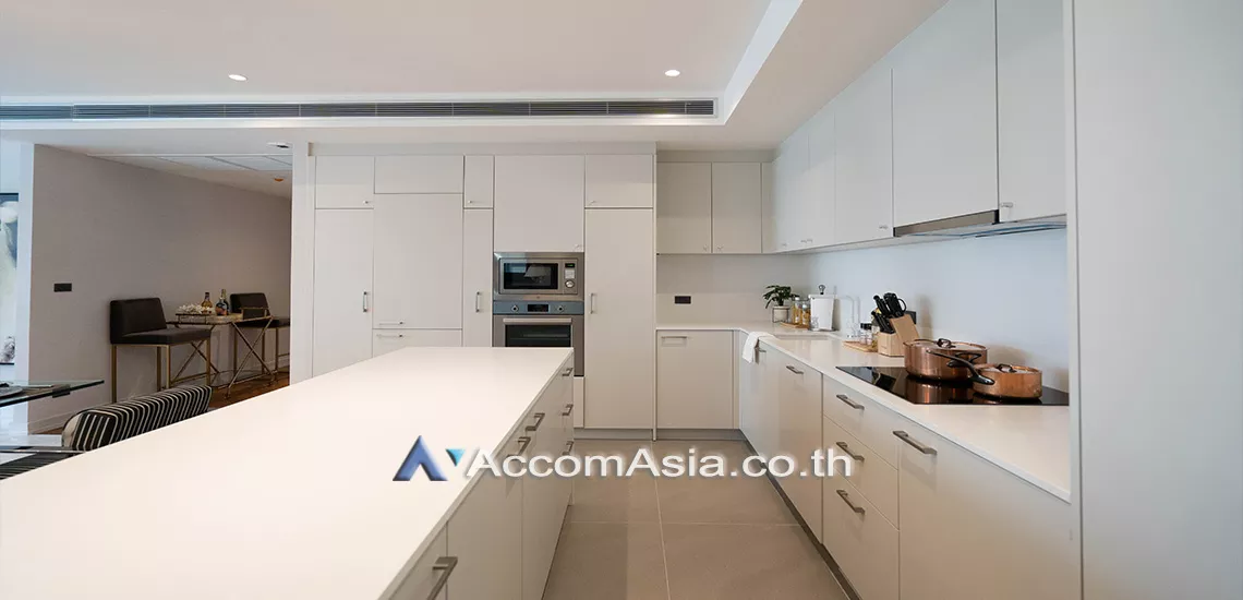 Pet friendly |  3 Bedrooms  Condominium For Sale in Sukhumvit, Bangkok  near BTS Thong Lo (AA30283)