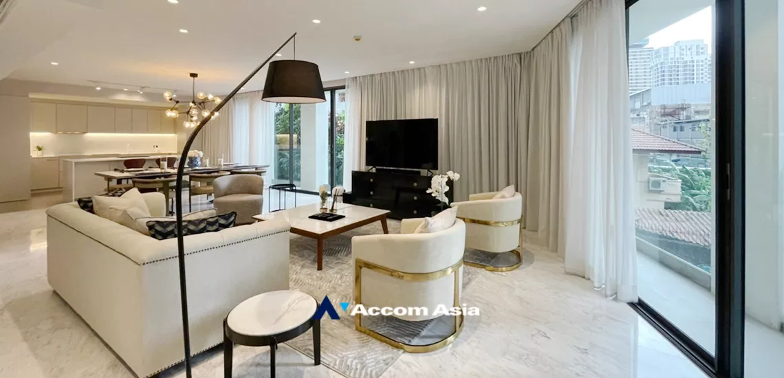 Luxury, Pet friendly |  3 Bedrooms  Condominium For Sale in Sukhumvit, Bangkok  near BTS Thong Lo (AA30284)