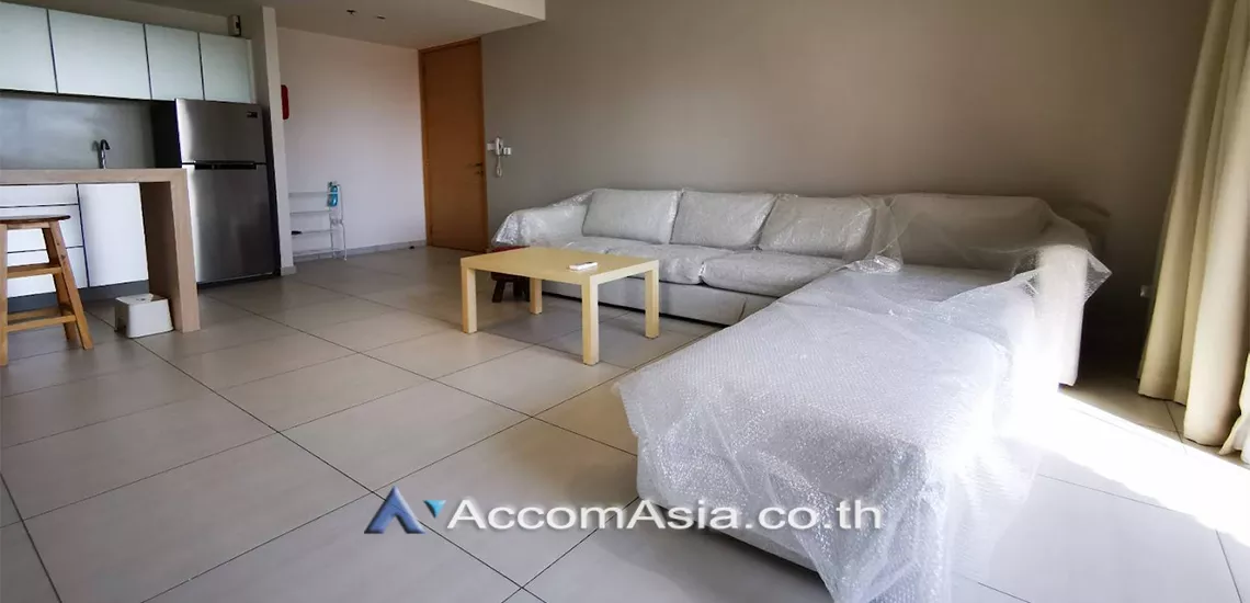  2 Bedrooms  Condominium For Rent in Sukhumvit, Bangkok  near BTS Ekkamai (AA30327)