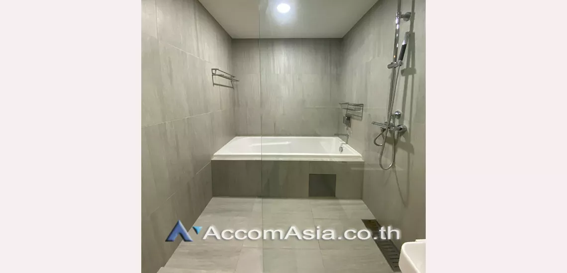 15  2 br Apartment For Rent in Sukhumvit ,Bangkok BTS Phrom Phong at Modern Apartment AA30333