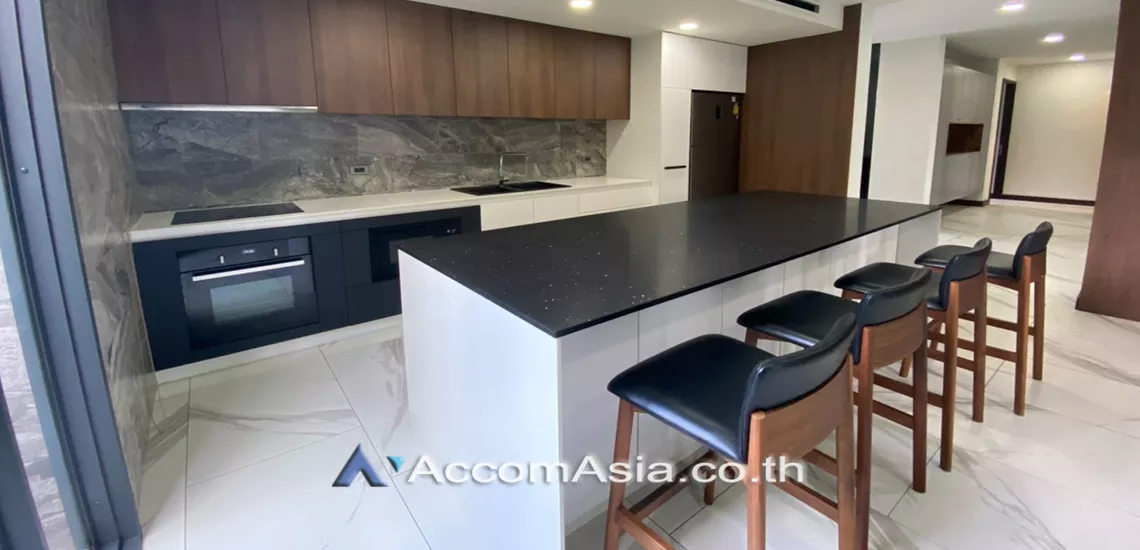  1  2 br Apartment For Rent in Sukhumvit ,Bangkok BTS Phrom Phong at Modern Apartment AA30333