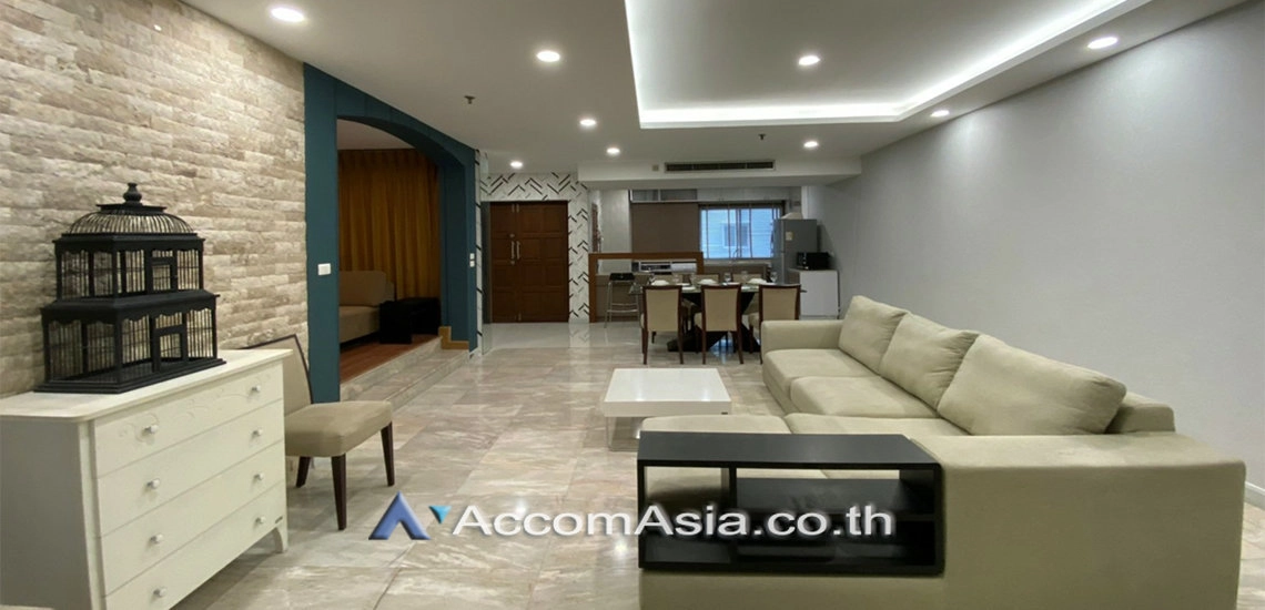  3 Bedrooms  Condominium For Rent in Sukhumvit, Bangkok  near BTS Phrom Phong (AA30335)