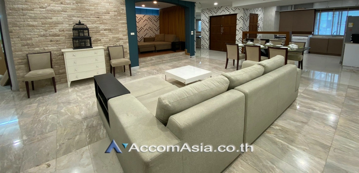  3 Bedrooms  Condominium For Rent in Sukhumvit, Bangkok  near BTS Phrom Phong (AA30335)