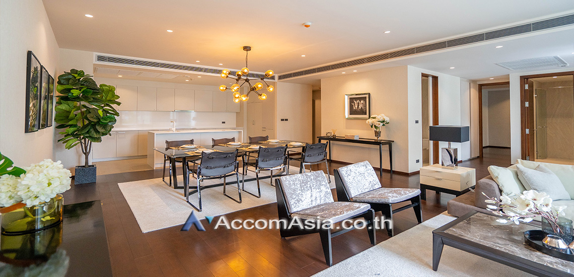 Pet friendly condominium for rent in Sukhumvit, Bangkok Code AA30339