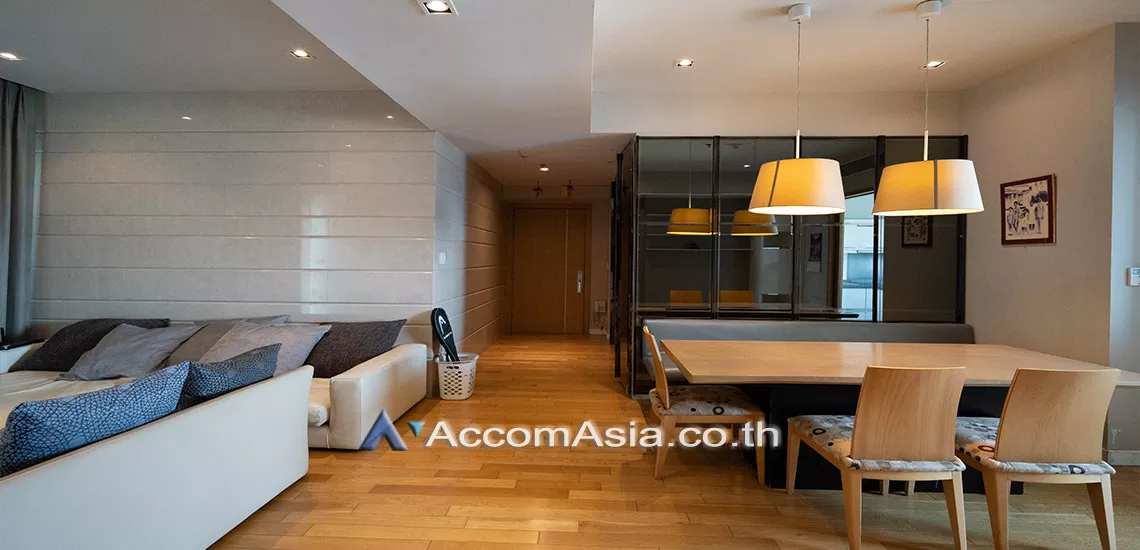  3 Bedrooms  Condominium For Rent in Sukhumvit, Bangkok  near BTS Asok - MRT Sukhumvit (AA30347)