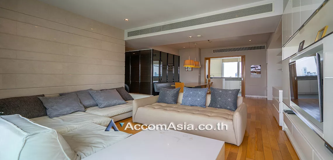  3 Bedrooms  Condominium For Rent in Sukhumvit, Bangkok  near BTS Asok - MRT Sukhumvit (AA30347)