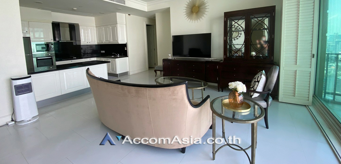  3 Bedrooms  Condominium For Rent in Sukhumvit, Bangkok  near BTS Phrom Phong (AA30348)