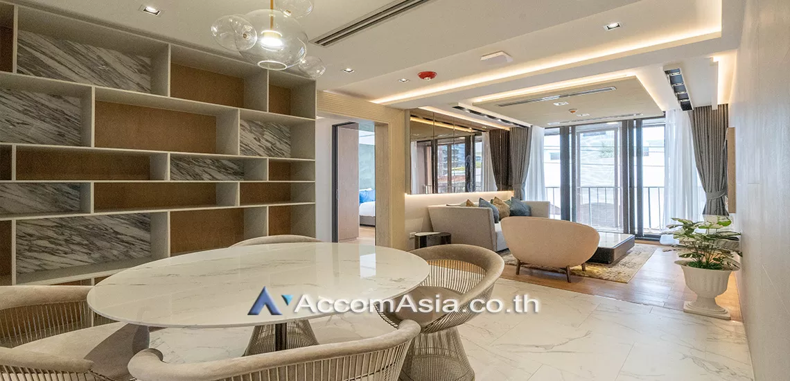  2 Bedrooms  Apartment For Rent in Sukhumvit, Bangkok  near BTS Phrom Phong (AA30361)