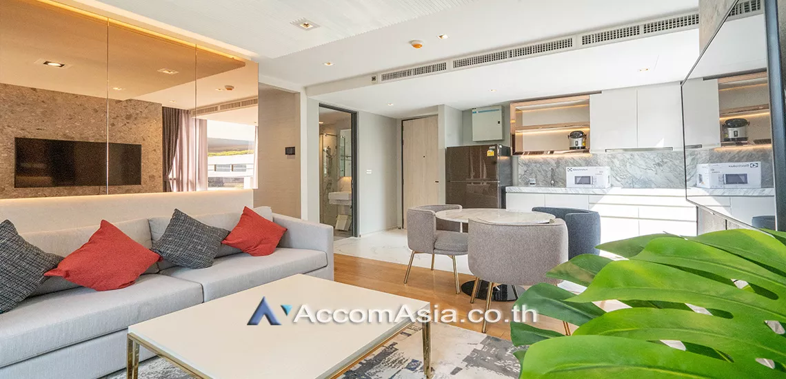  2 Bedrooms  Apartment For Rent in Sukhumvit, Bangkok  near BTS Phrom Phong (AA30362)