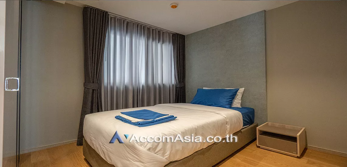  2 Bedrooms  Apartment For Rent in Sukhumvit, Bangkok  near BTS Phrom Phong (AA30362)