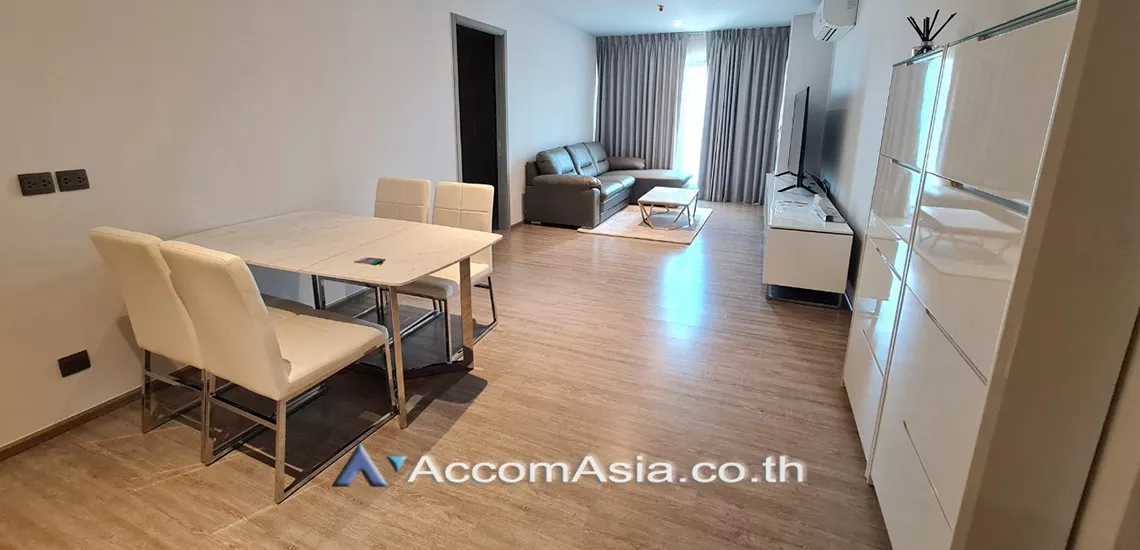  2 Bedrooms  Condominium For Rent in Sukhumvit, Bangkok  near BTS Ekkamai (AA30364)