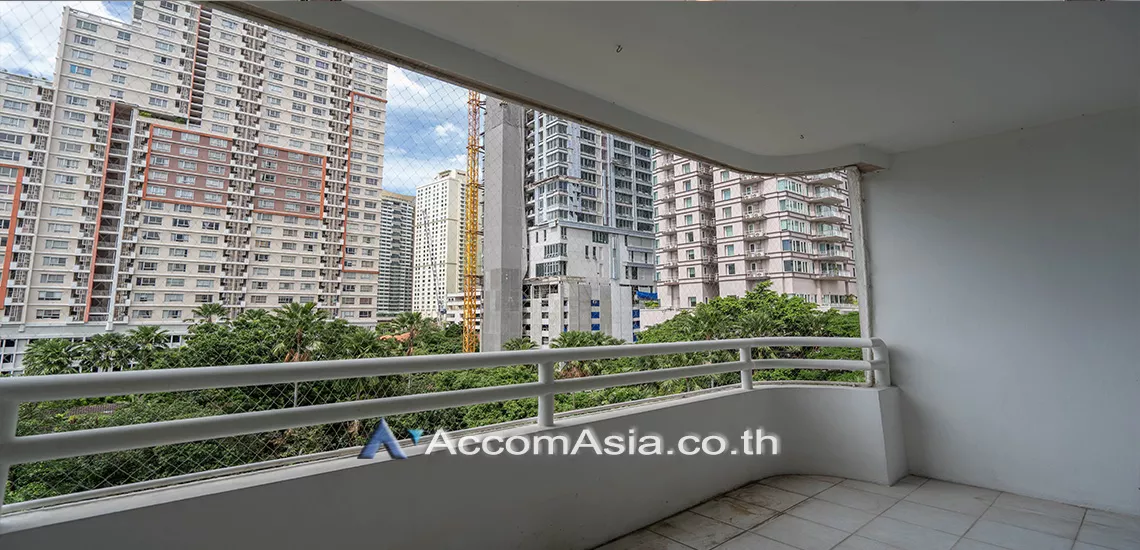 Big Balcony, Pet friendly |  3 Bedrooms  Condominium For Rent in Sukhumvit, Bangkok  near BTS Phrom Phong (24488)