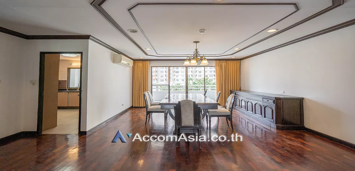 Big Balcony, Pet friendly |  3 Bedrooms  Condominium For Rent in Sukhumvit, Bangkok  near BTS Phrom Phong (24488)