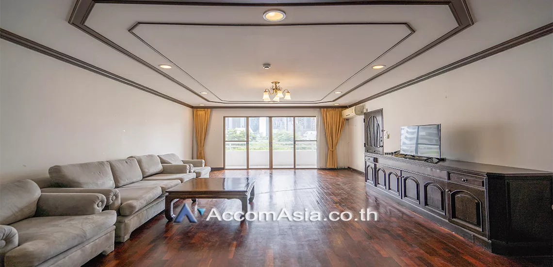 Big Balcony, Pet friendly |  3 Bedrooms  Condominium For Rent in Sukhumvit, Bangkok  near BTS Phrom Phong (24488)