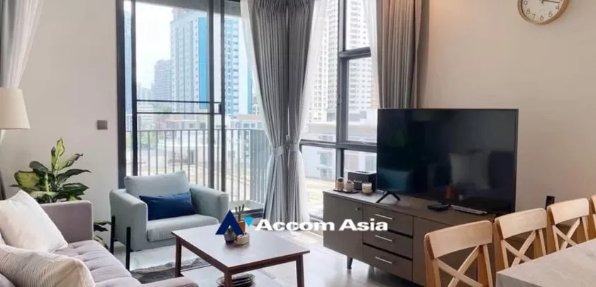  2 Bedrooms  Condominium For Rent in Sukhumvit, Bangkok  near BTS Ekkamai (AA30365)