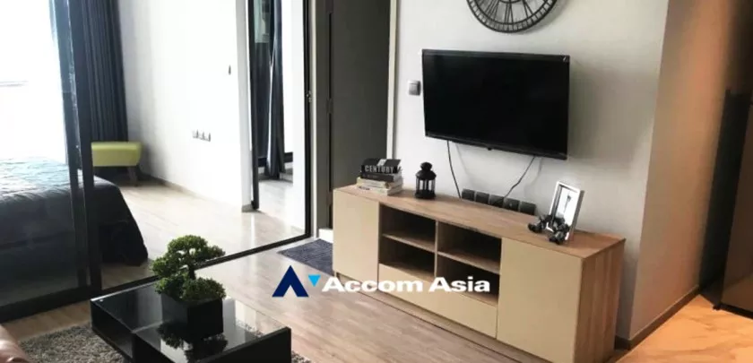  1 Bedroom  Condominium For Rent in Sukhumvit, Bangkok  near BTS Ekkamai (AA30370)