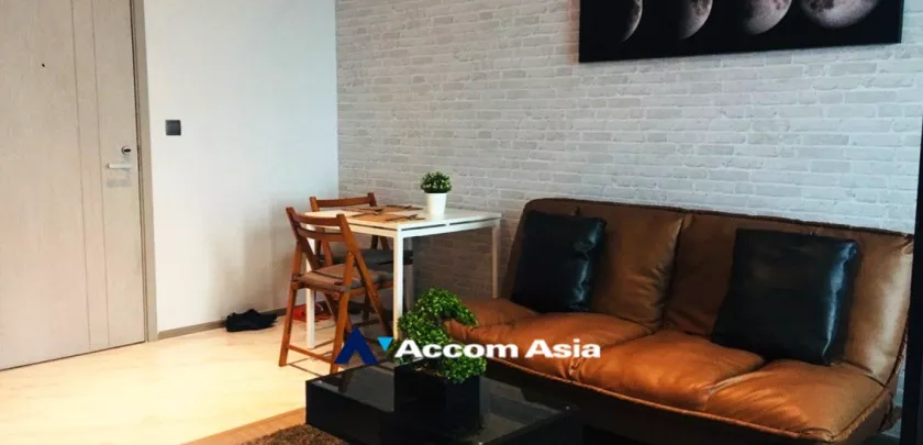  1 Bedroom  Condominium For Rent in Sukhumvit, Bangkok  near BTS Ekkamai (AA30370)