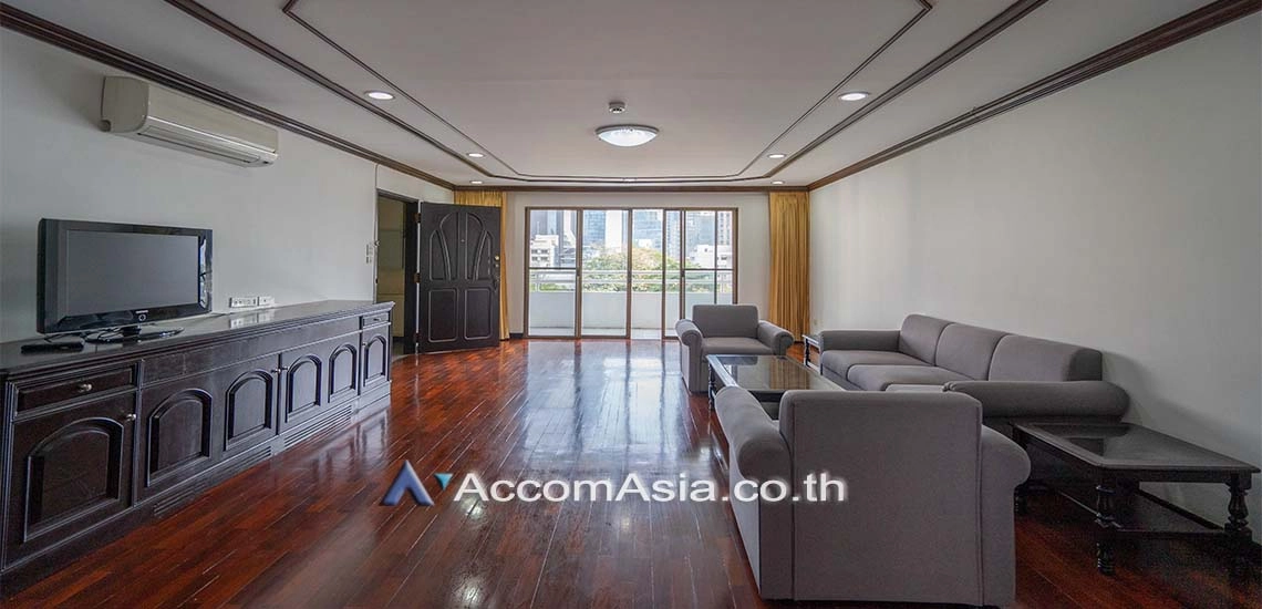 Big Balcony, Pet friendly |  3 Bedrooms  Condominium For Rent in Sukhumvit, Bangkok  near BTS Phrom Phong (24489)