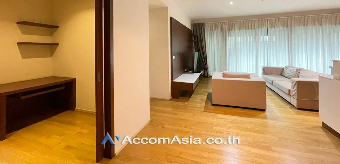  2 Bedrooms  Condominium For Rent in Sukhumvit, Bangkok  near BTS Phrom Phong (AA30376)