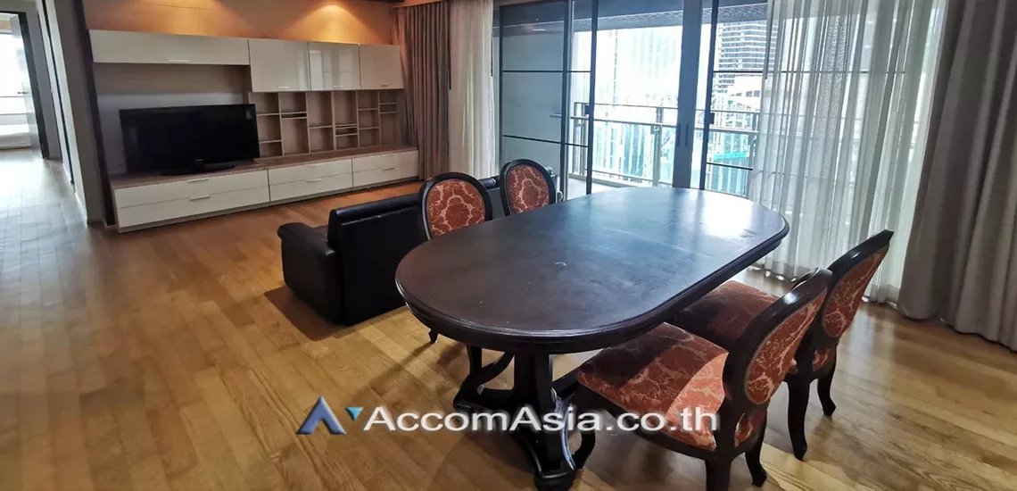  2 Bedrooms  Condominium For Rent in Sukhumvit, Bangkok  near BTS Phrom Phong (AA30377)