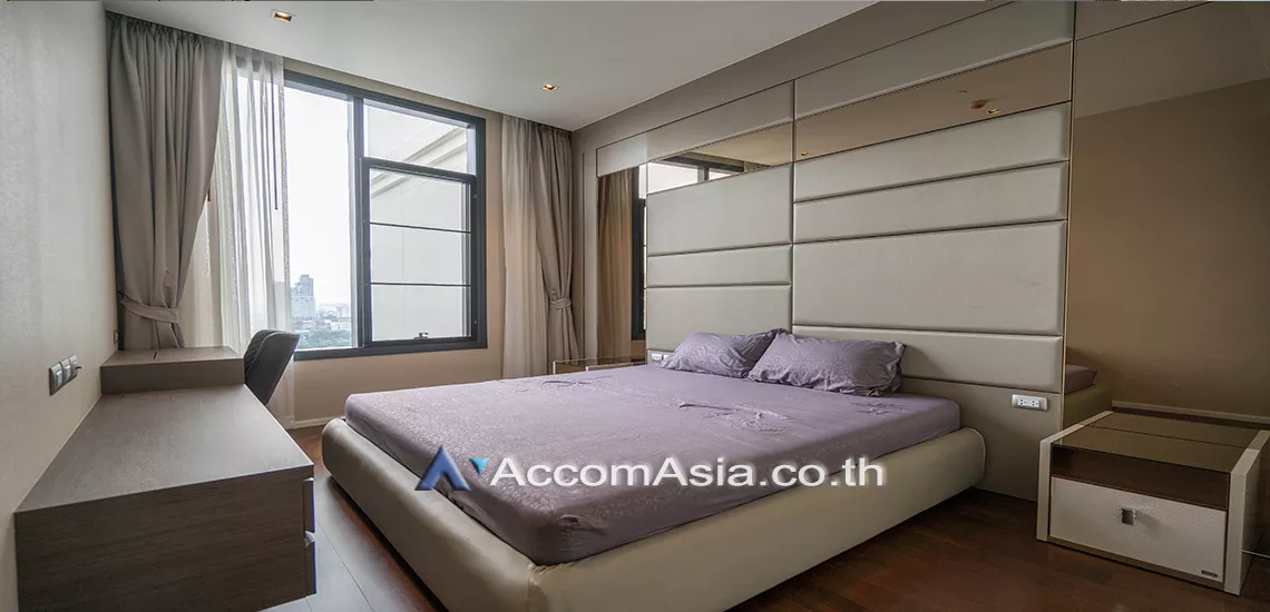  2 Bedrooms  Condominium For Rent in Sukhumvit, Bangkok  near BTS Phrom Phong (AA30385)