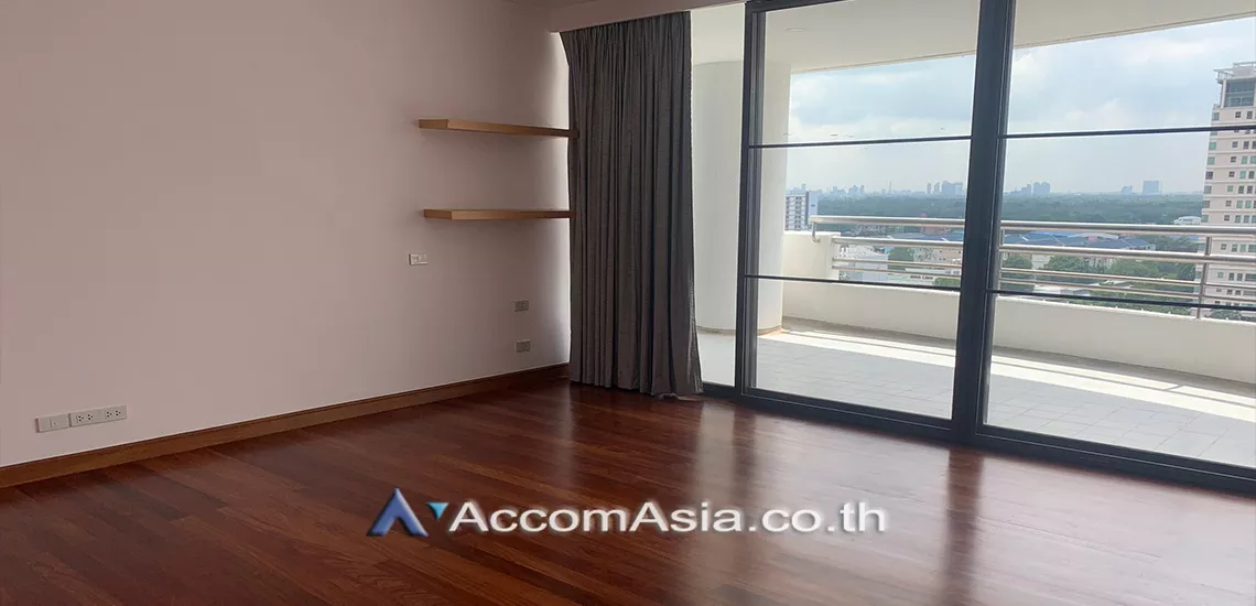 Big Balcony |  3 Bedrooms  Condominium For Rent in Sathorn, Bangkok  near MRT Khlong Toei (AA30387)