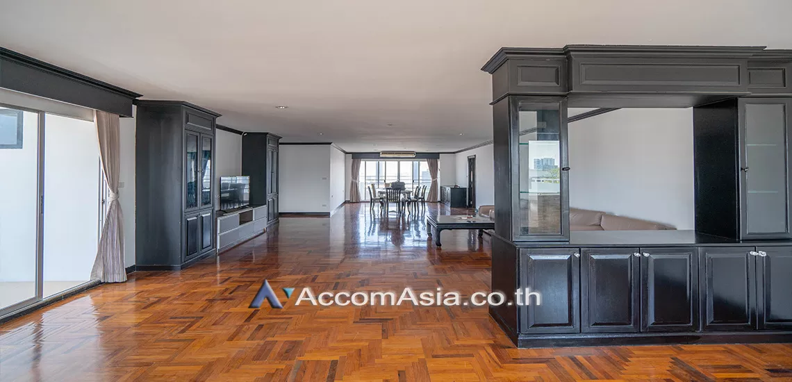  3 Bedrooms  Condominium For Rent in Sukhumvit, Bangkok  near BTS Phrom Phong (AA30399)