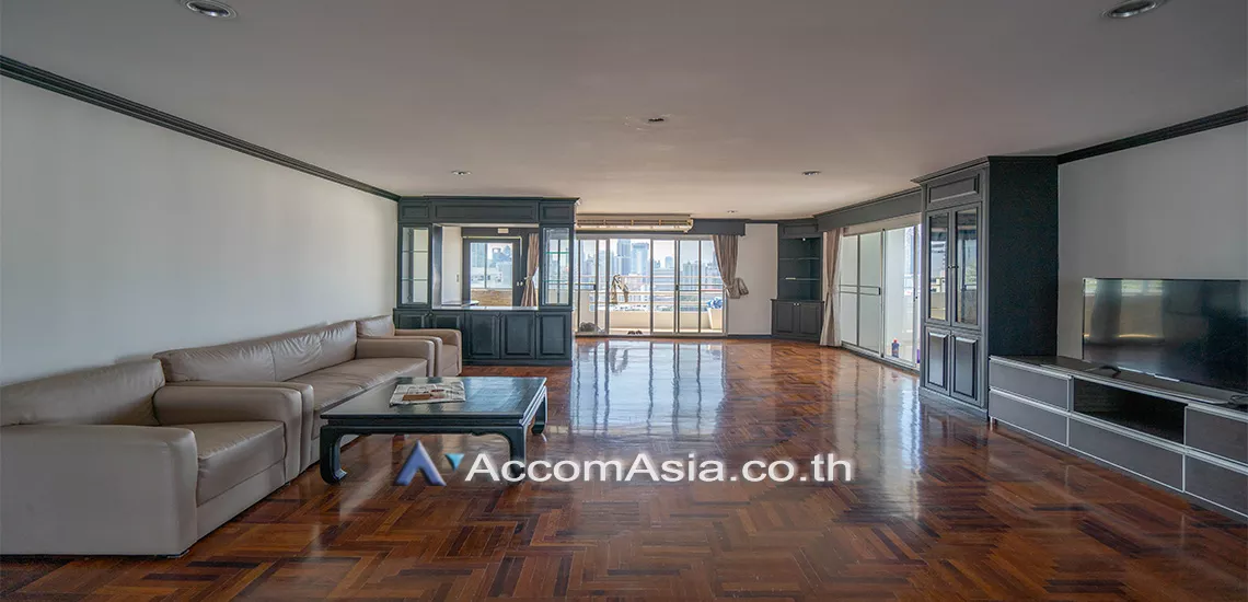  3 Bedrooms  Condominium For Rent in Sukhumvit, Bangkok  near BTS Phrom Phong (AA30399)