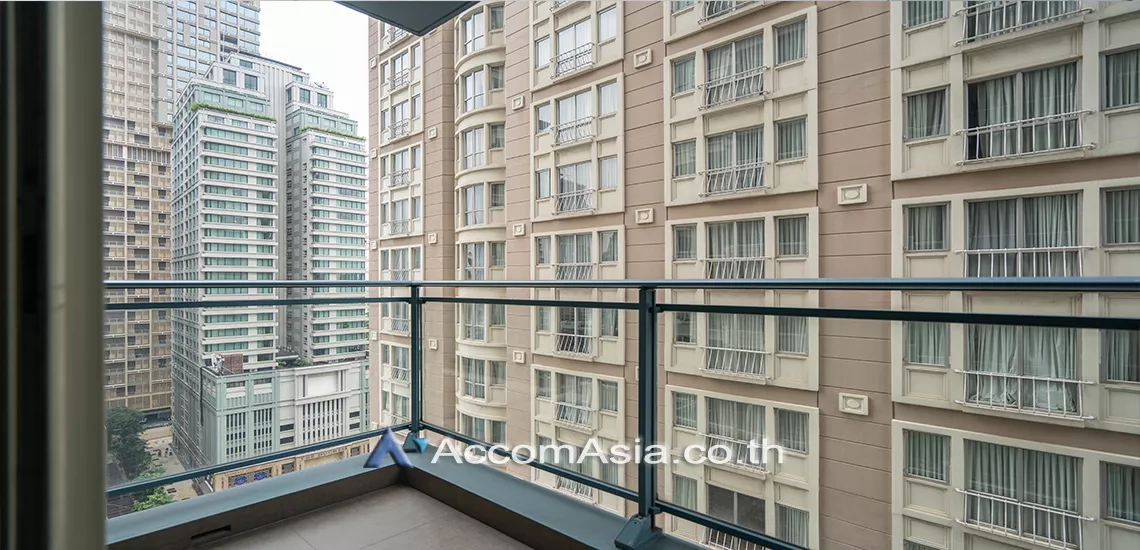  2 Bedrooms  Condominium For Rent in Ploenchit, Bangkok  near BTS Chitlom (AA30418)