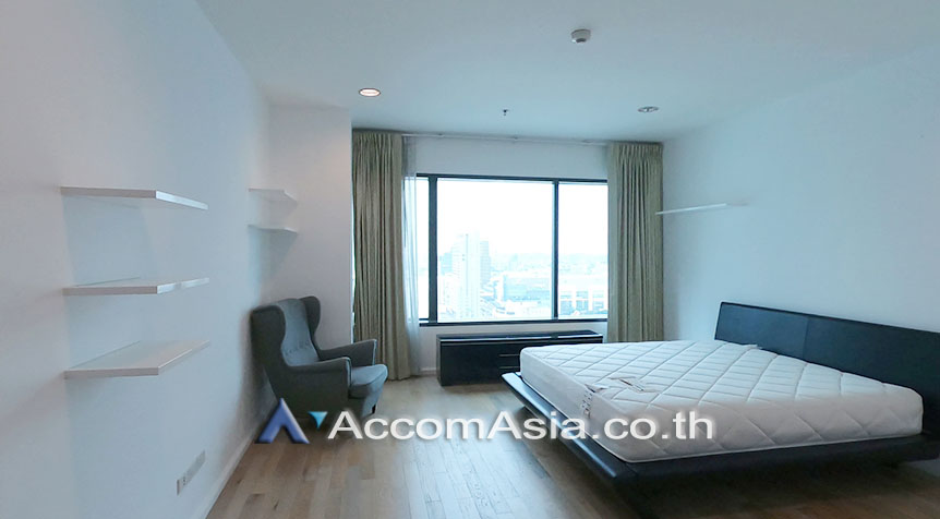 10  3 br Condominium For Rent in Ploenchit ,Bangkok BTS Chitlom at Royal Maneeya Executive Residence AA30421