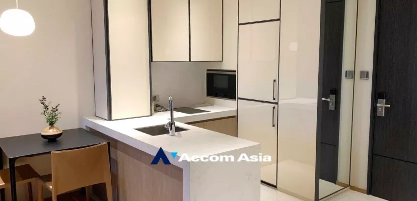  1 Bedroom  Condominium For Rent in Sukhumvit, Bangkok  near BTS Thong Lo (AA30423)