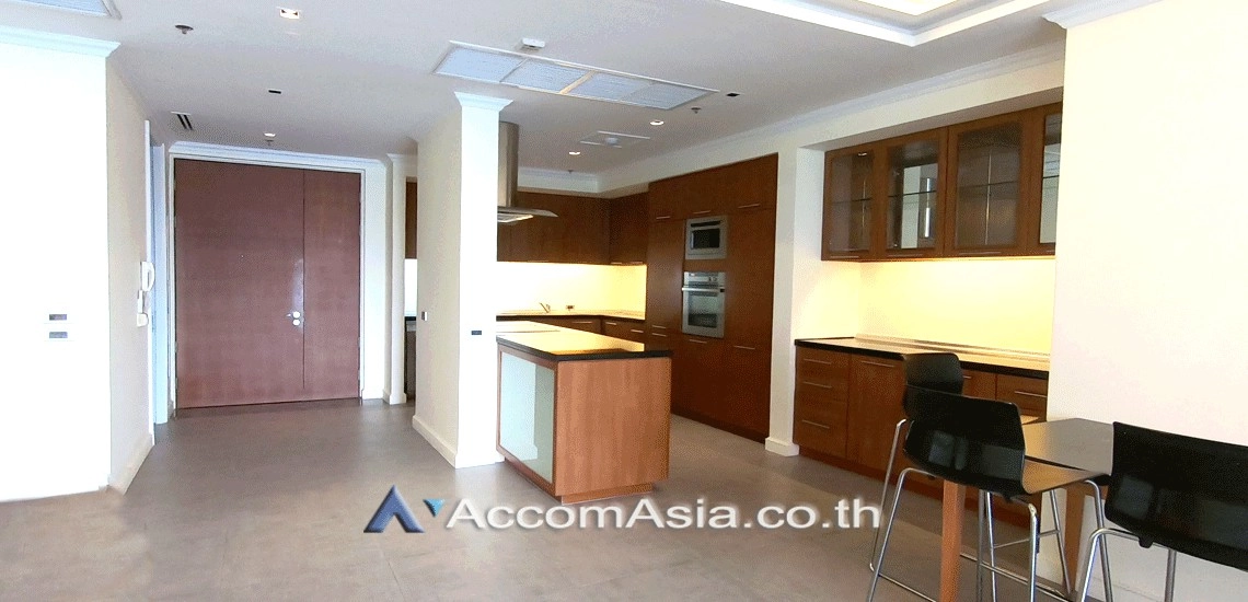 Pet friendly |  2 Bedrooms  Condominium For Rent in Sukhumvit, Bangkok  near BTS Asok - MRT Sukhumvit (AA30441)