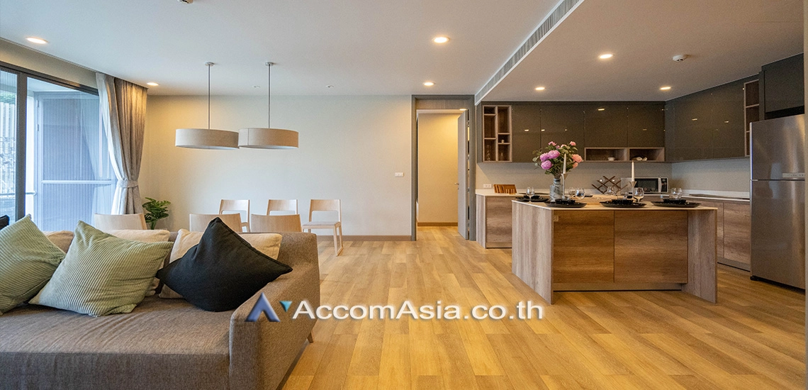 Pet friendly |  2 Bedrooms  Apartment For Rent in Sukhumvit, Bangkok  near BTS Phrom Phong (AA30442)