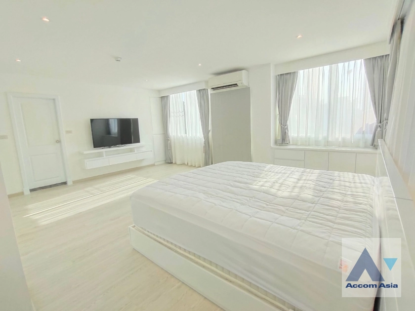 16  2 br Condominium for rent and sale in Silom ,Bangkok BTS Sala Daeng - MRT Silom at Silom Condominium AA30459