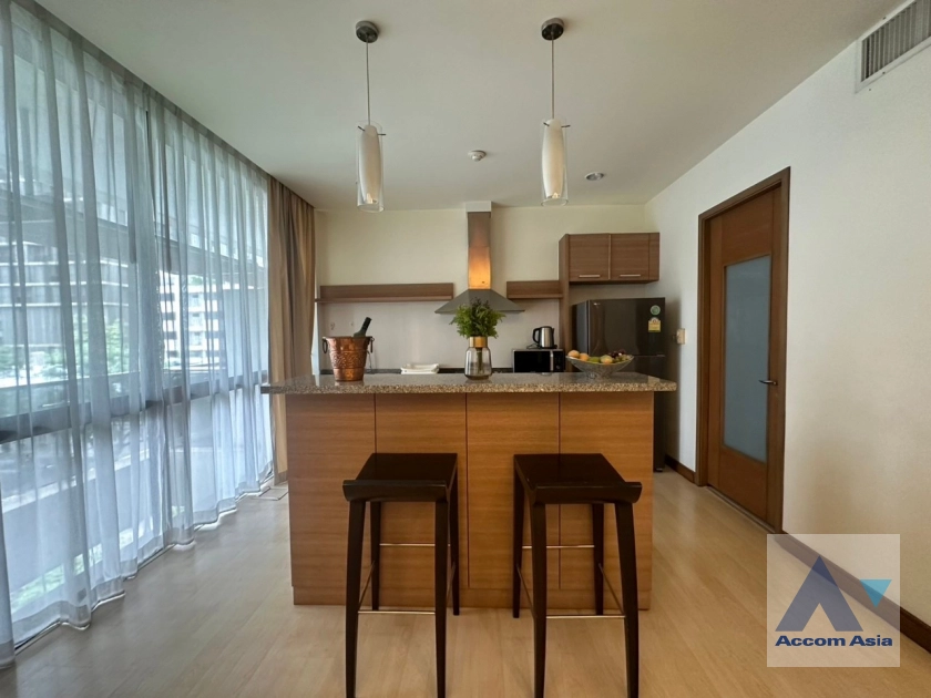 6  3 br Apartment For Rent in Ploenchit ,Bangkok BTS Ploenchit at Set on Landscape Court Yard AA30474