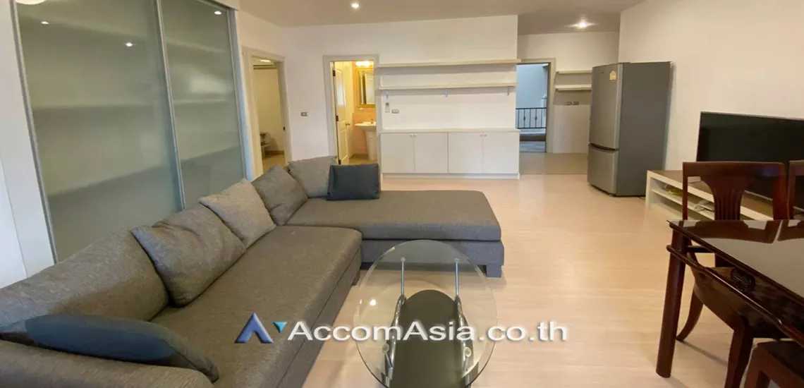 Pet friendly |  2 Bedrooms  Condominium For Rent in Sukhumvit, Bangkok  near BTS Ekkamai (AA30480)