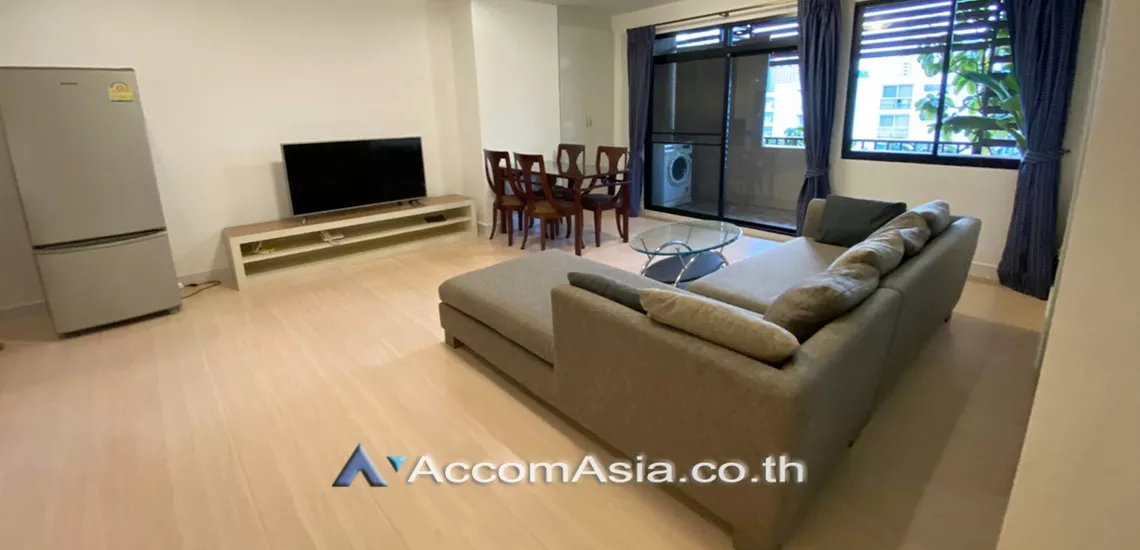 Pet friendly |  2 Bedrooms  Condominium For Rent in Sukhumvit, Bangkok  near BTS Ekkamai (AA30480)